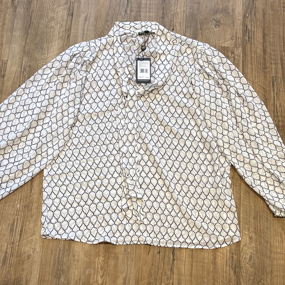 NWT New $79 Adrianna Papell Chiffon Long Sleeve Neck Tie Blouse